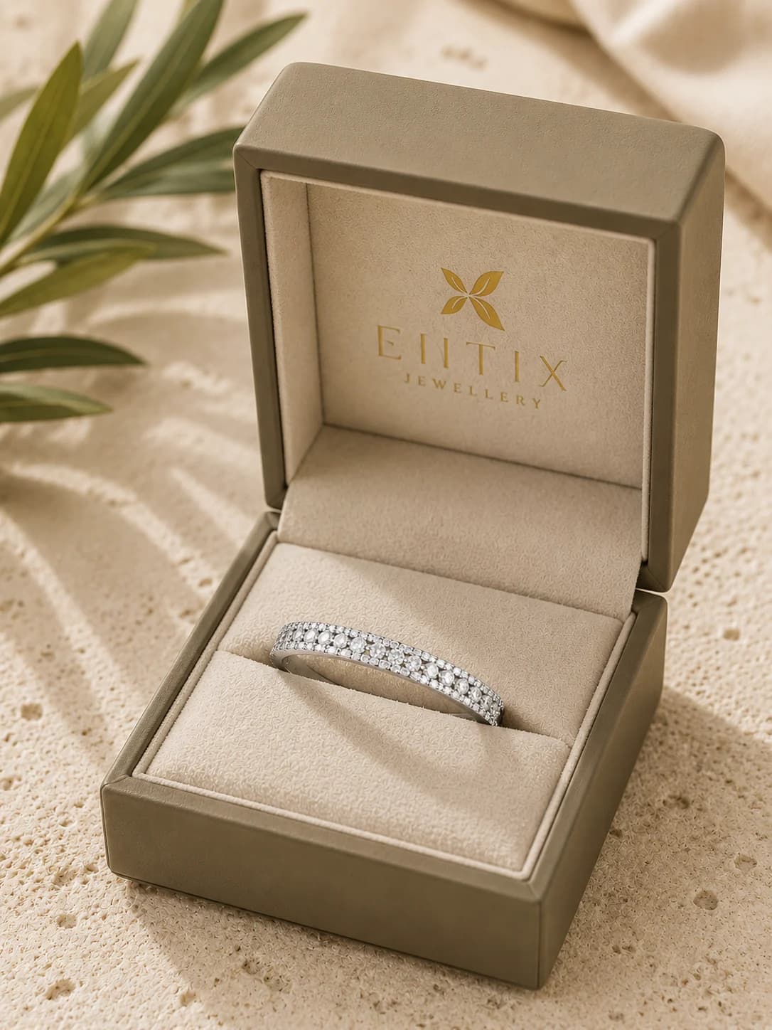 Eterna Spark Ring packaging shot