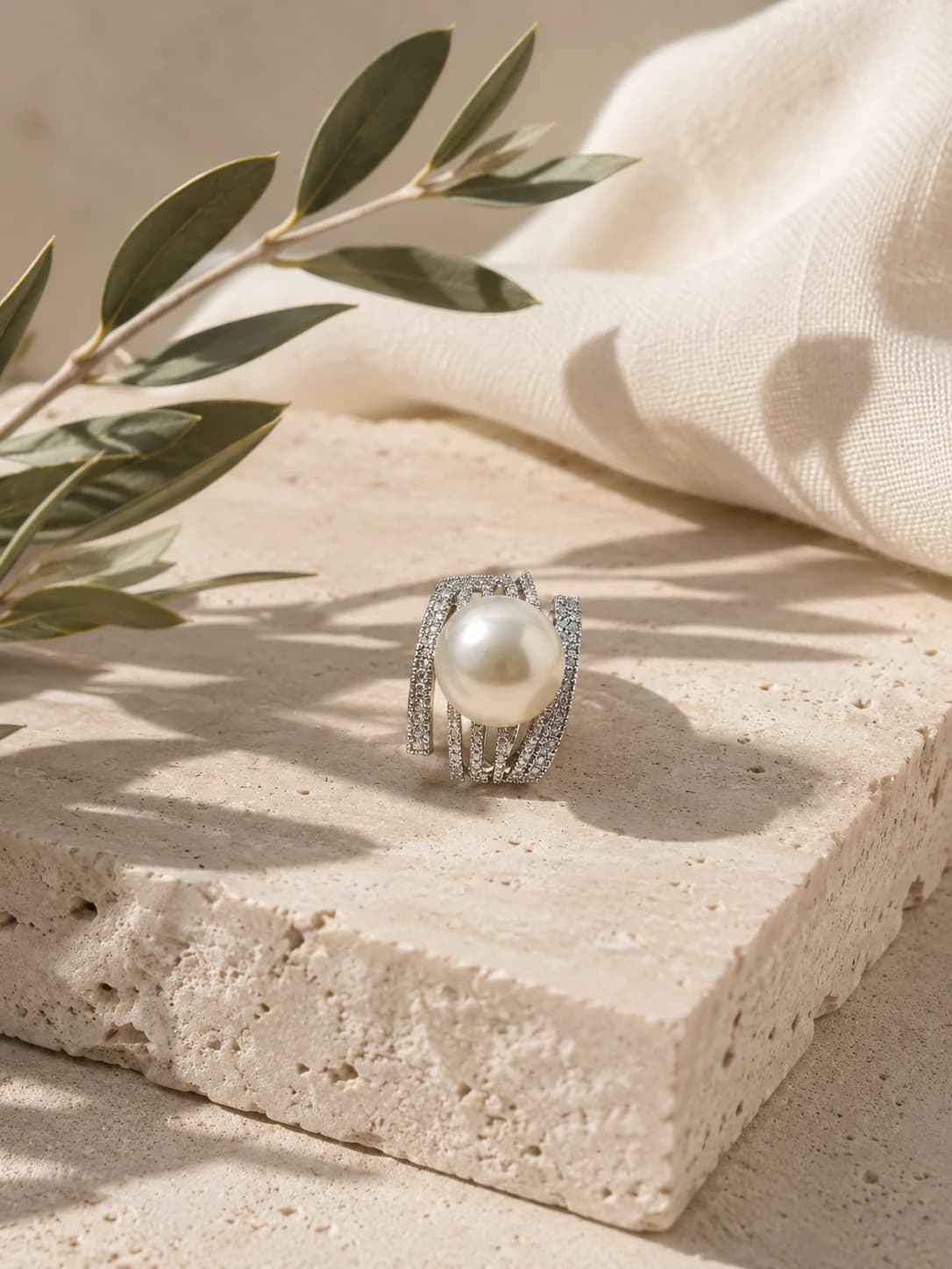 Mahroo pearl ring