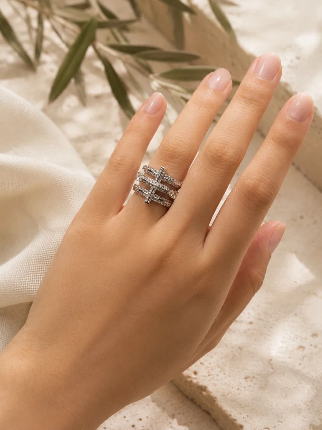 Belle Étoile Ring model wearing