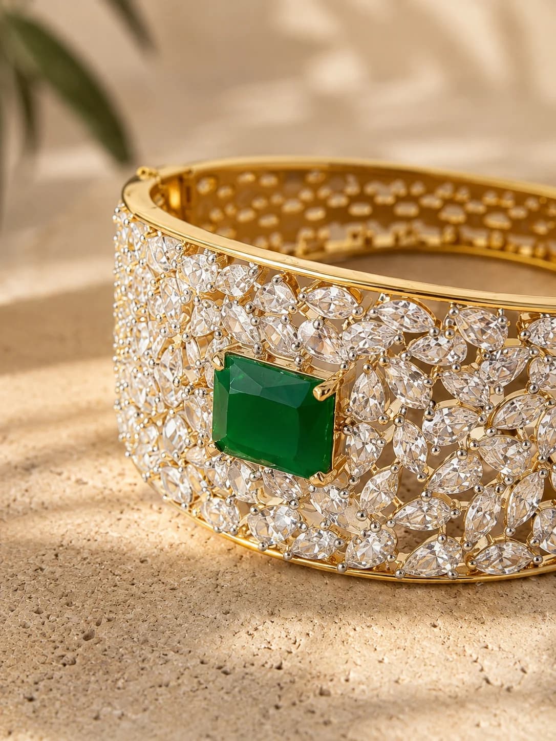 Elara Emerald Bracelet
