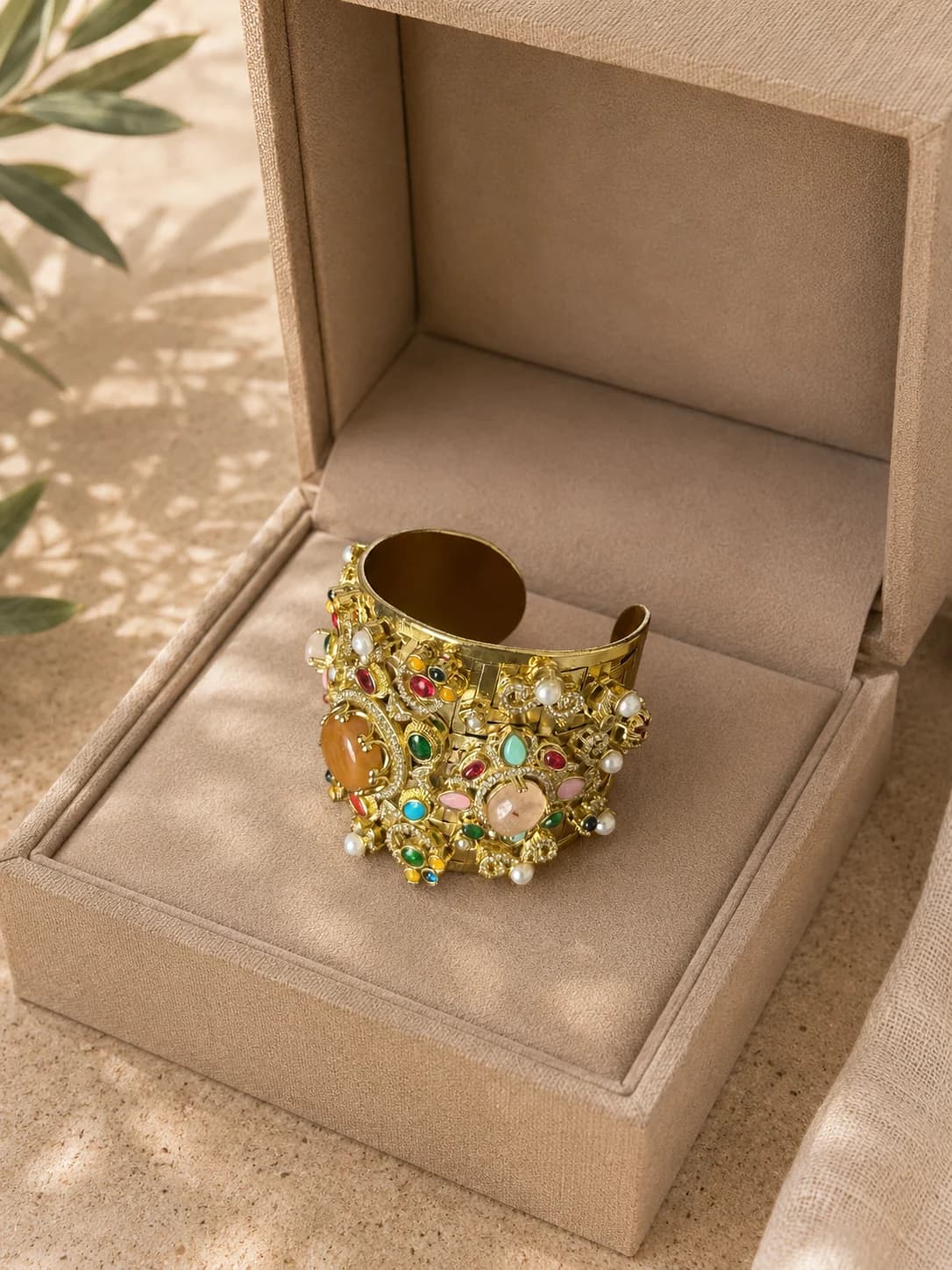 Imperio Dorado Cuff