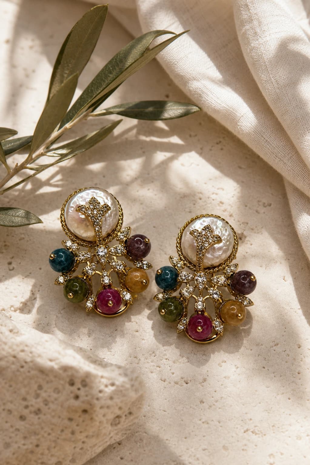 Roshanara Earrings product image